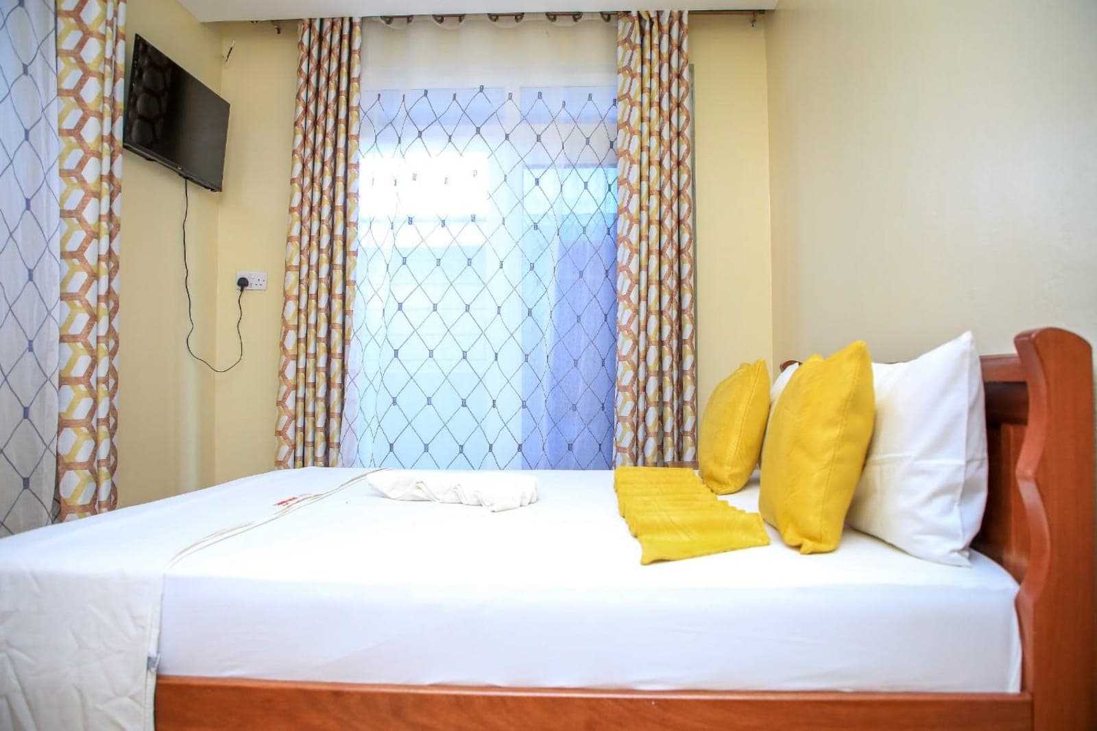 Deluxe Room / Family Suite - Photo 8