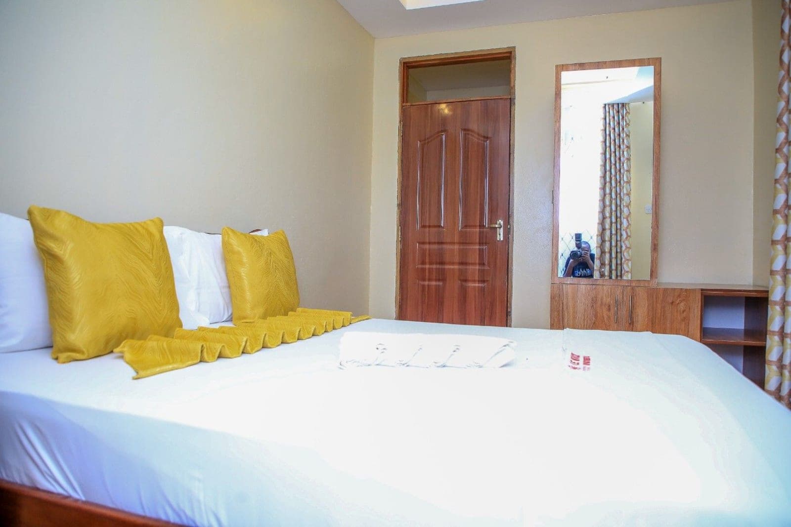 Deluxe Room / Family Suite - Photo 9